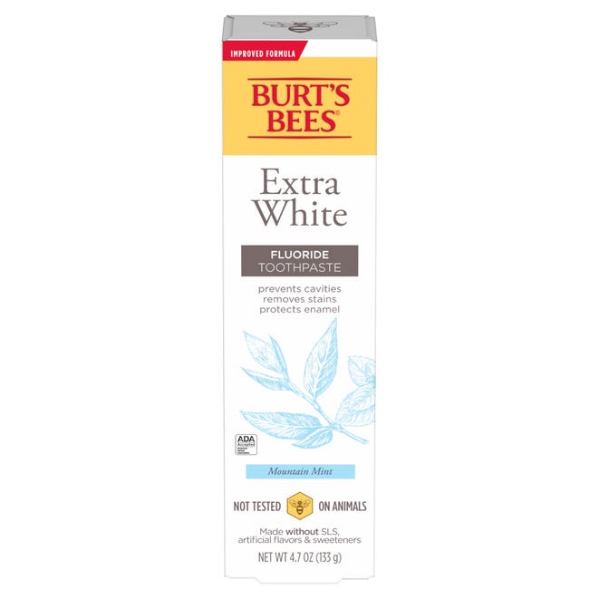 Burts Bees Extra White Fluoride ToothPaste 133g (4.7Oz)